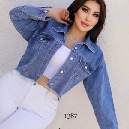 سترة جنز لون وسط